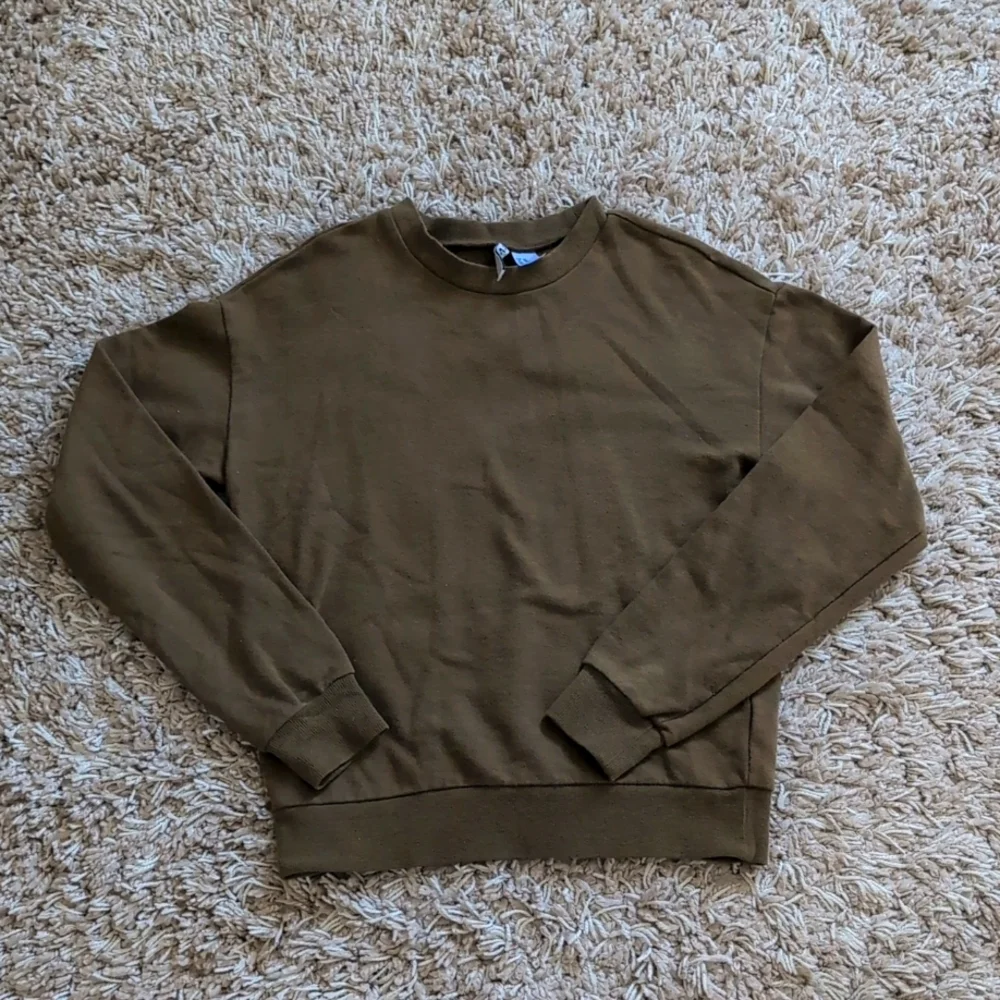 H&M sweatshirt - Picture 1 of 3